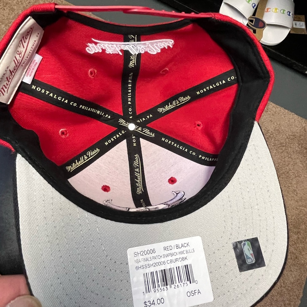 Chicago bulls snap back pre- loved worn 1X super clean - Picture 4 of 6